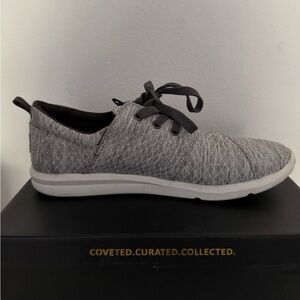Toms Grey Sneaker Size 8